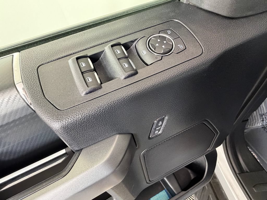Used 2018 Ford F150 XLT w/ Equipment Group 302A Luxury AWD/4WD image 17
