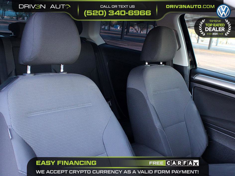 Used 2015 Volkswagen Golf Launch Edition image 17