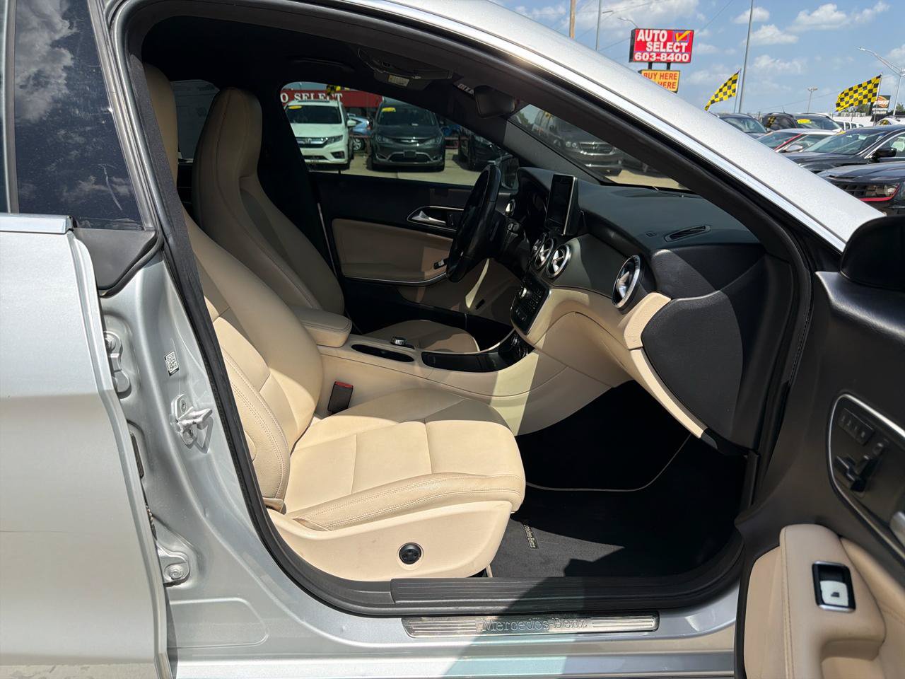 Used 2015 Mercedes-Benz CLA 250 4MATIC image 19