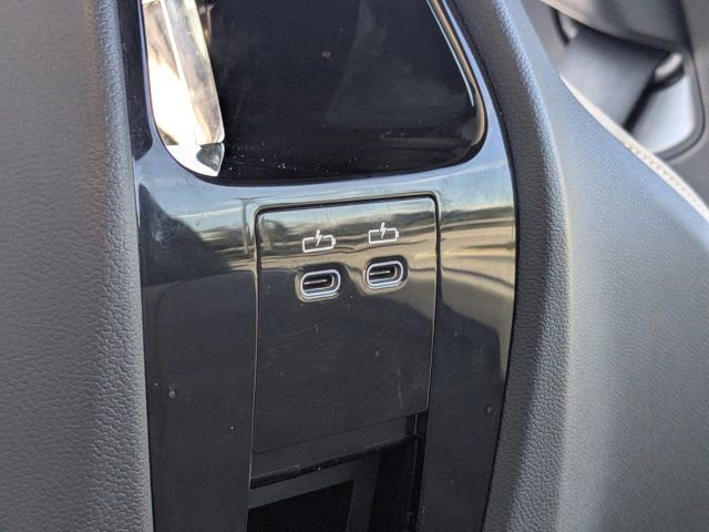 Used 2023 BMW iX xDrive50 image 16