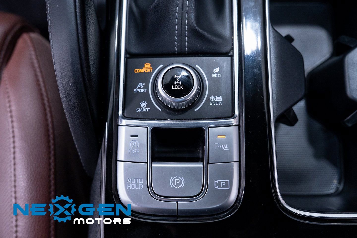 Used 2024 Kia Telluride SX image 17