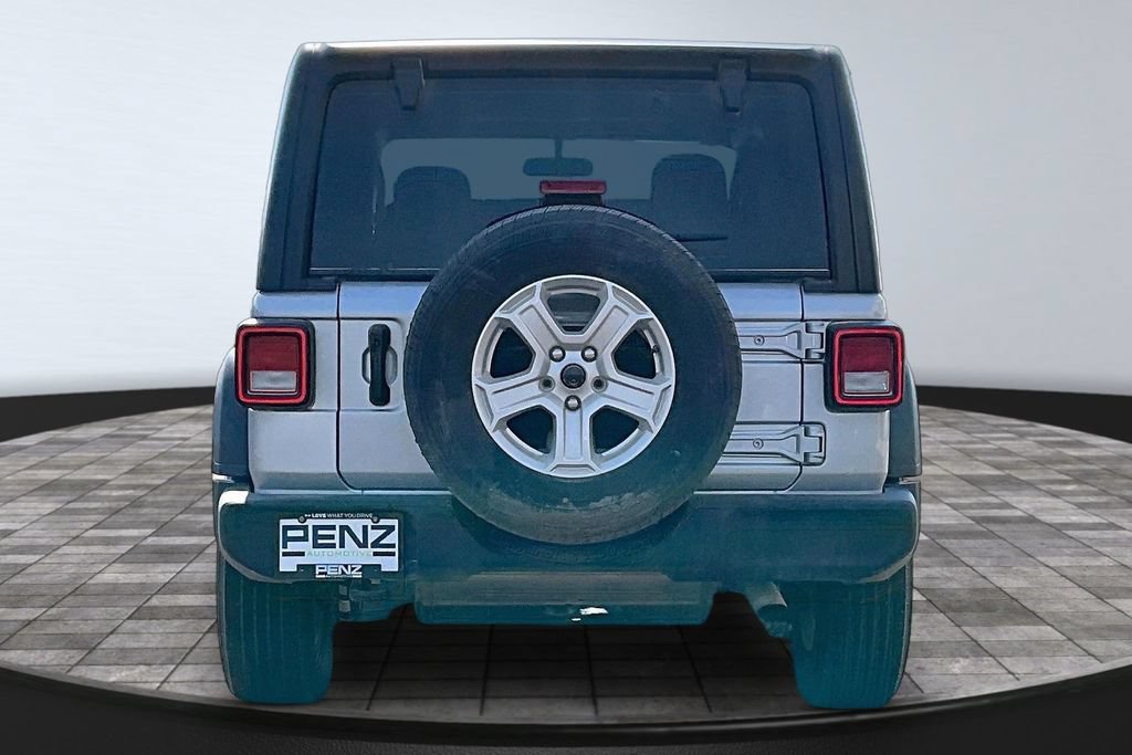 Used 2022 Jeep Wrangler Sport AWD/4WD image 5