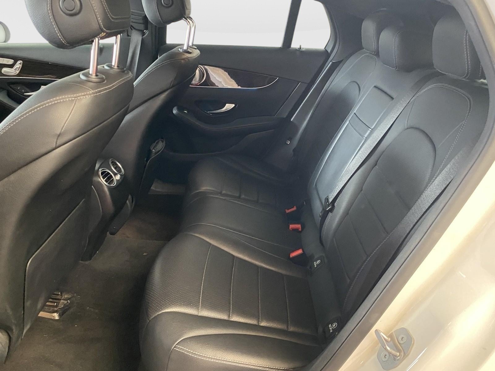 Used 2018 Mercedes-Benz GLC 300 4MATIC Coupe image 19