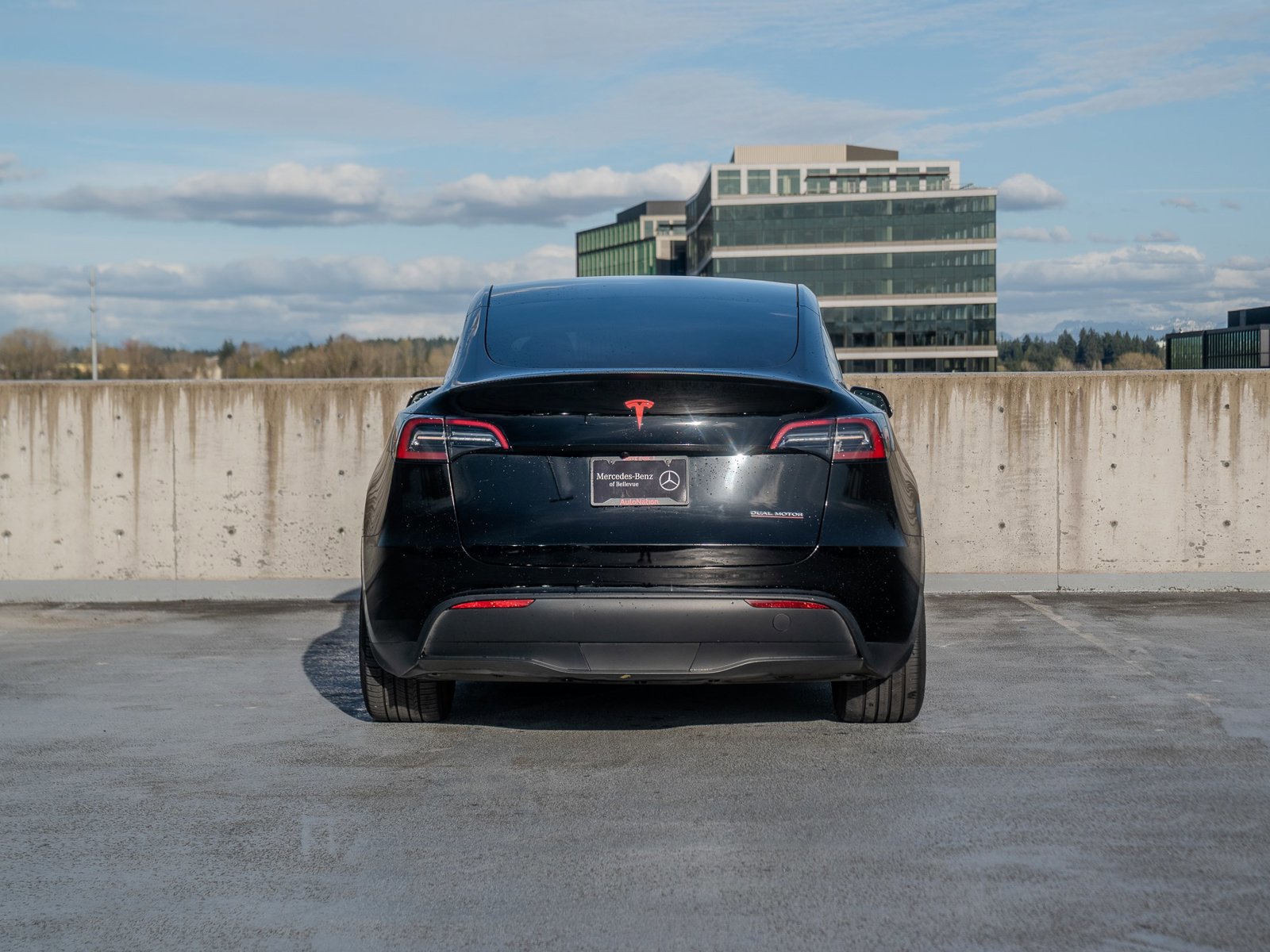 Used 2024 Tesla Model Y Performance image 5