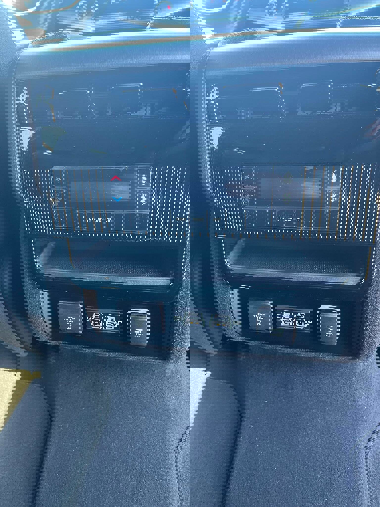 New 2025 Jeep Wagoneer 4WD image 16