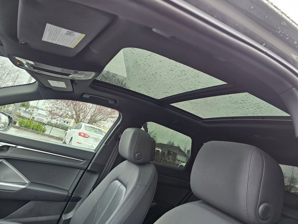 Used 2020 Audi Q3 2.0T Premium w/ Convenience Package image 27