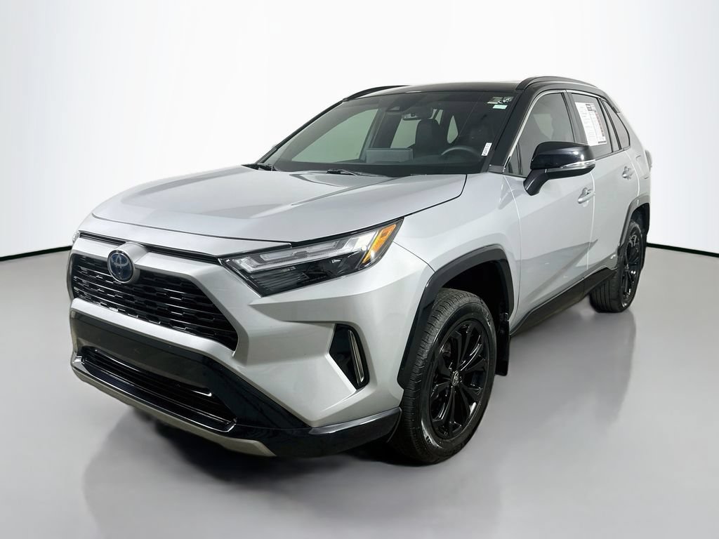 Used 2024 Toyota RAV4 XSE AWD/4WD video 3