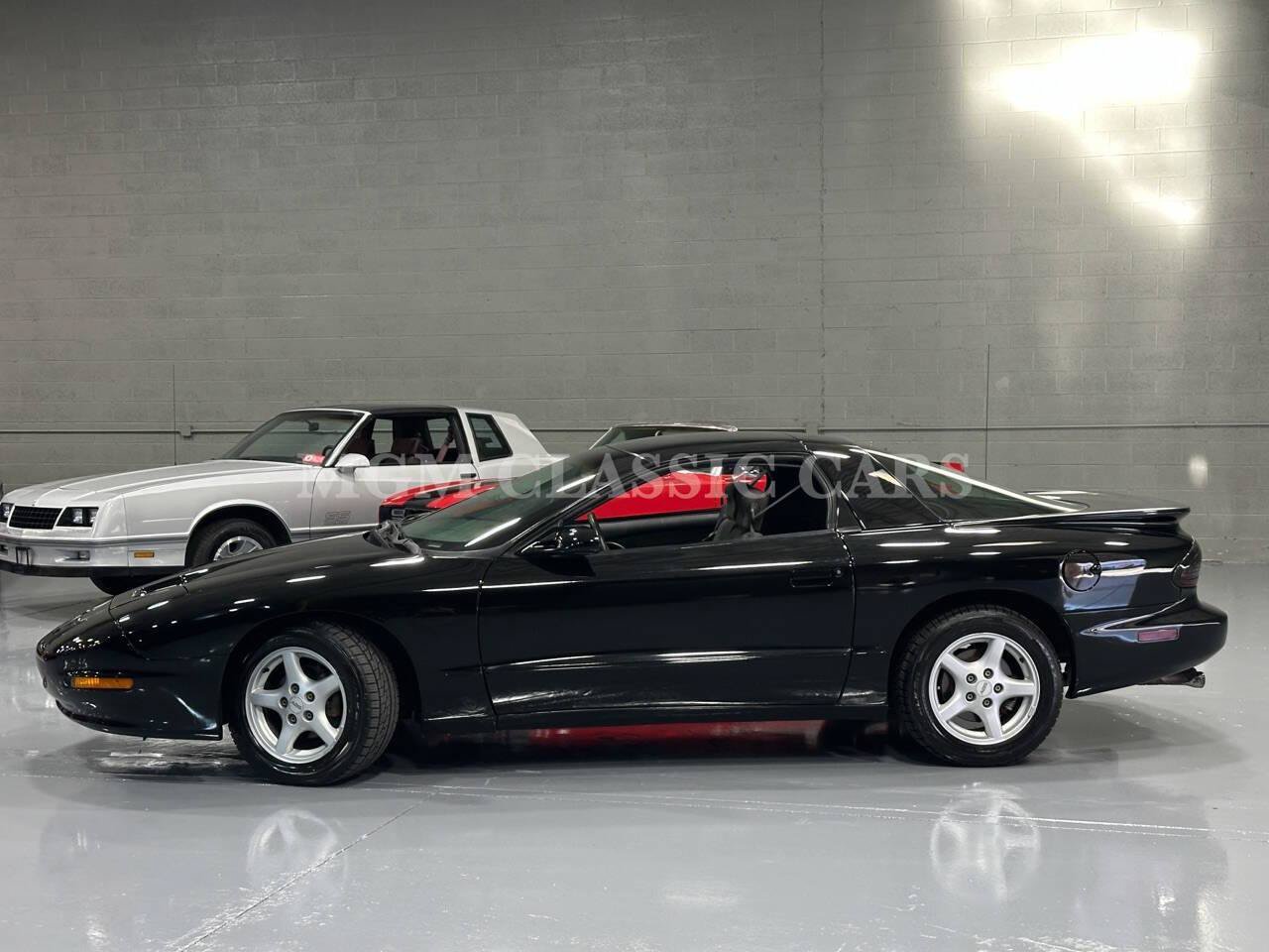 Used 1996 Pontiac Firebird Formula RWD image 4