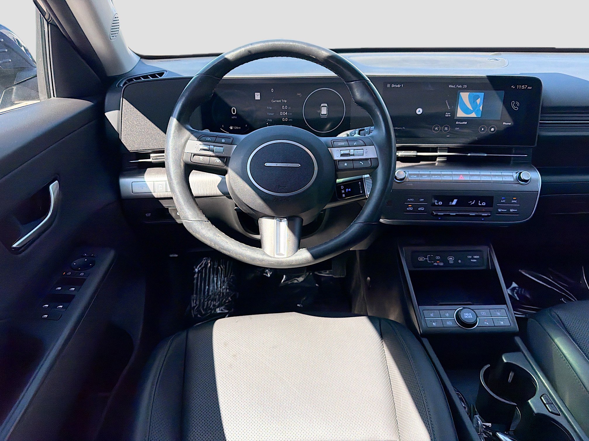 Used 2024 Hyundai Kona Limited image 17