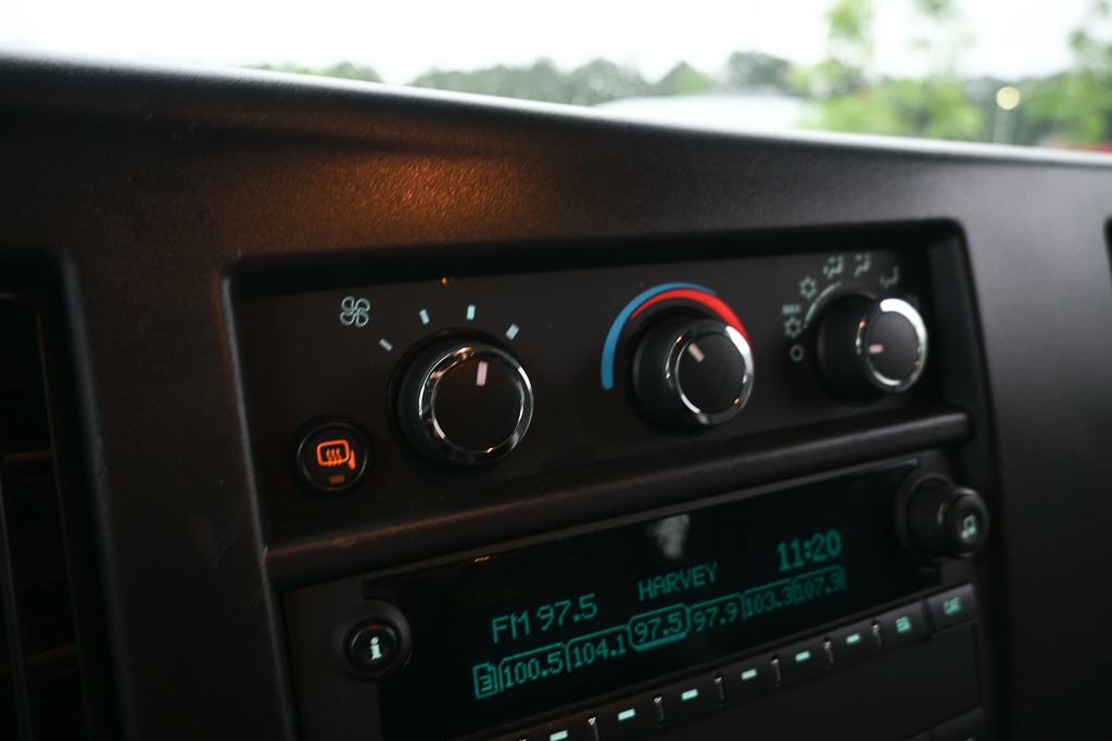 Used 2024 GMC Savana 2500 w/ Driver Convenience Package RWD image 15