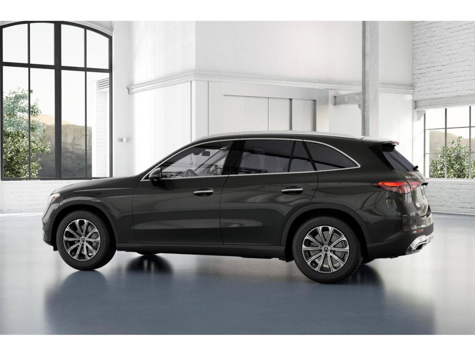 Used 2026 Mercedes-Benz GLC 300 4MATIC image 32