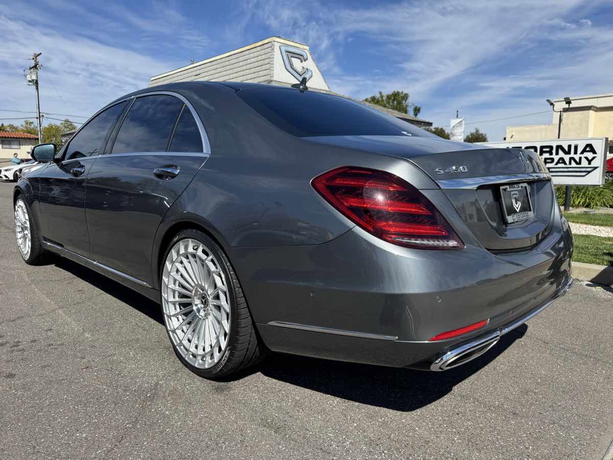 Used 2020 Mercedes-Benz S 450 Sedan image 4