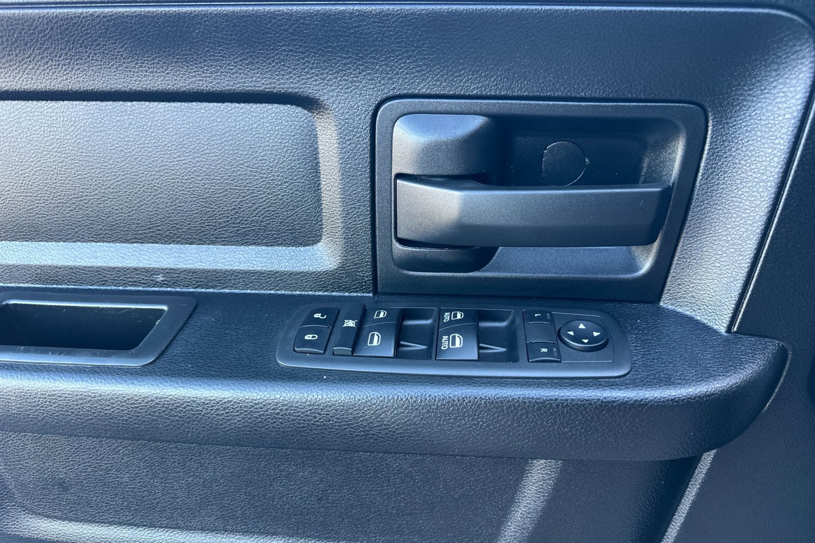 Used 2022 RAM 2500 Tradesman image 12