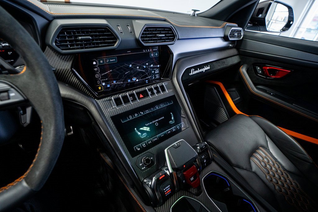 Used 2024 Lamborghini Urus Performante image 51