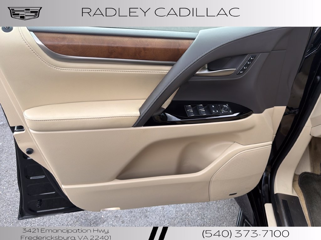 Used 2019 Lexus LX 570 4WD w/ Luxury Package image 4