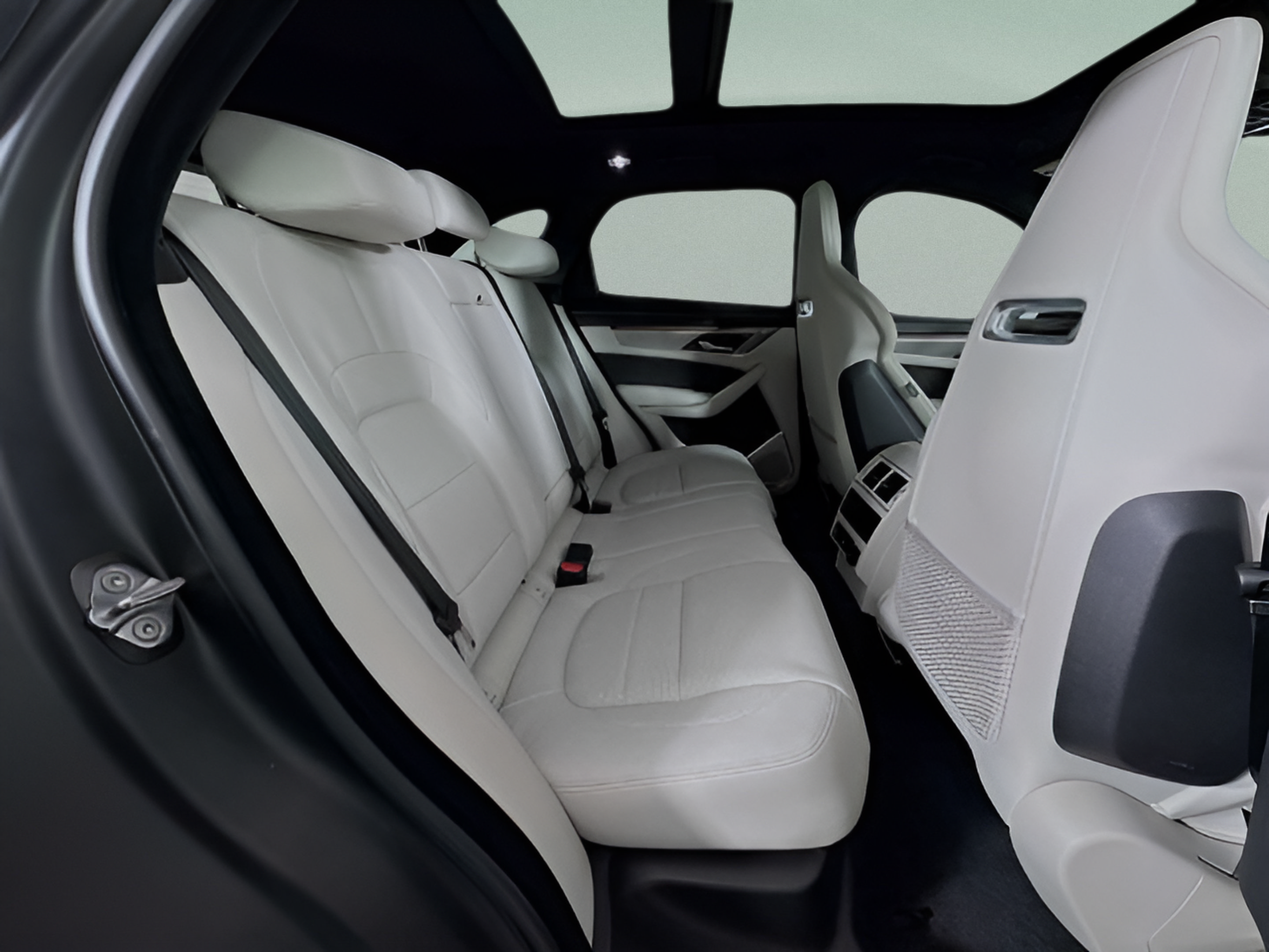 Used 2026 Jaguar F-PACE R-Dynamic S AWD/4WD image 29