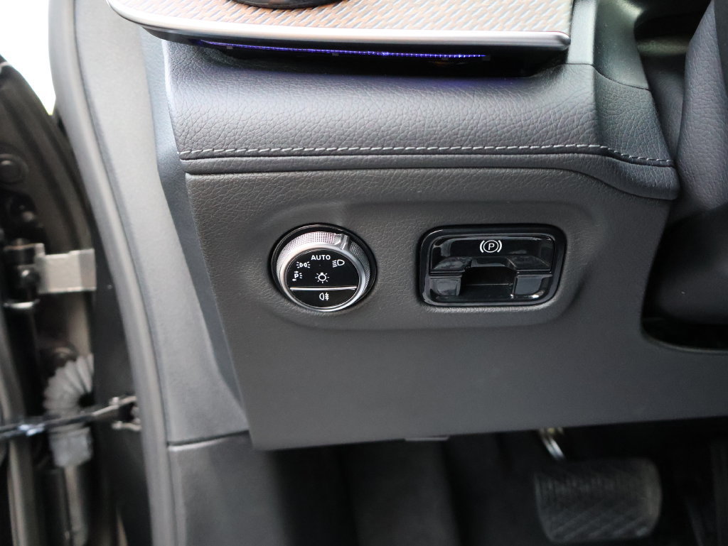 Certified 2023 Mercedes-Benz EQE 350+ 4MATIC Sedan image 37