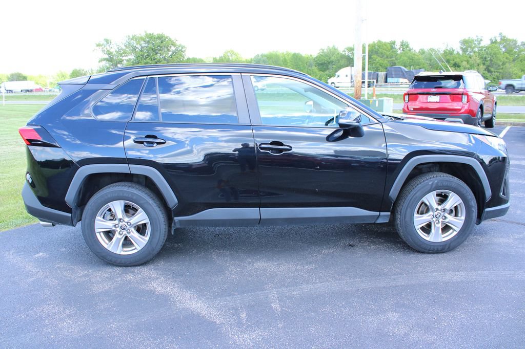 Used 2023 Toyota RAV4 XLE AWD/4WD image 13