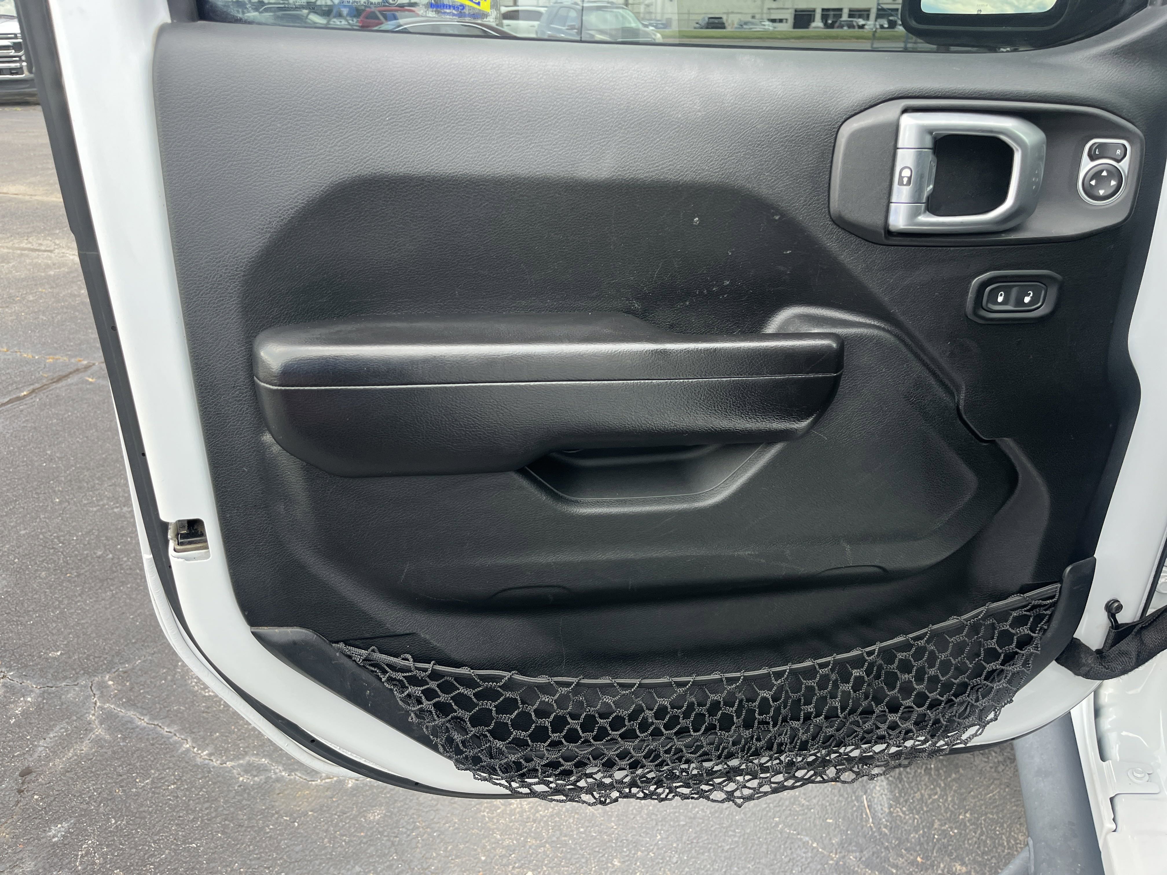 Used 2020 Jeep Wrangler Unlimited Sport S image 12