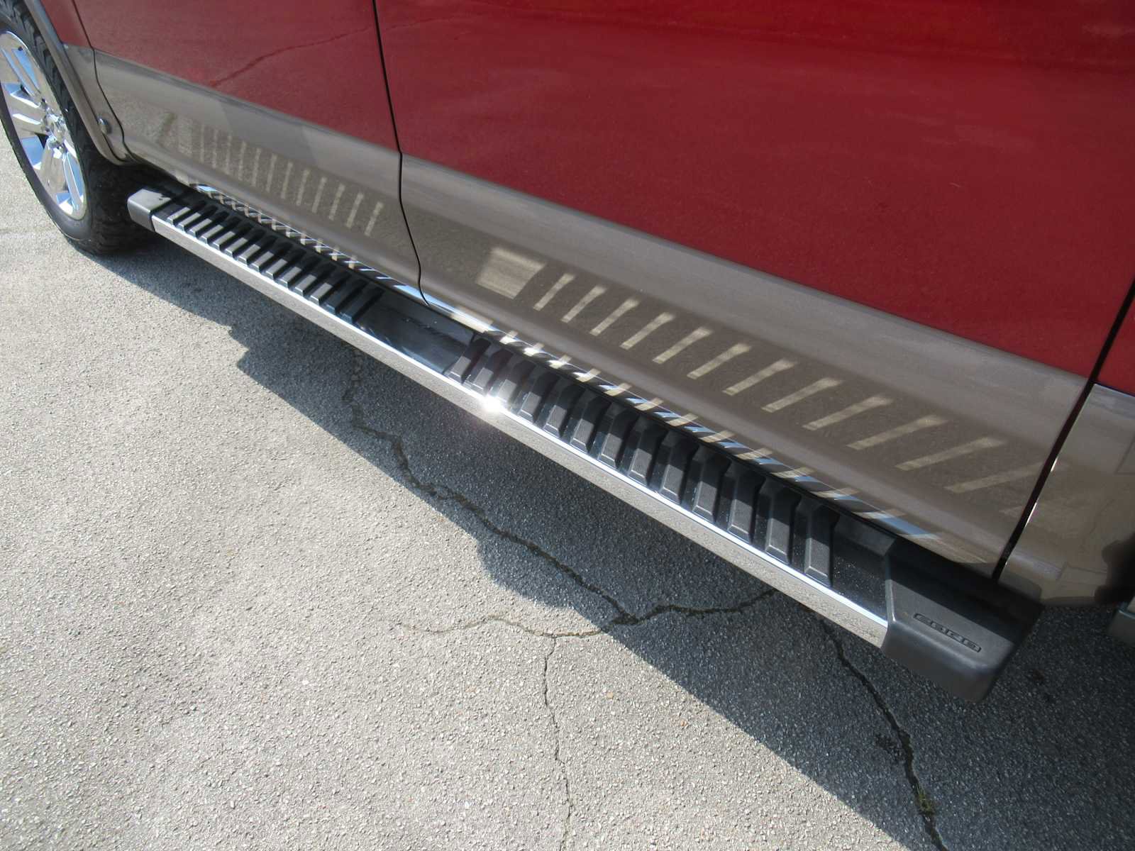 Used 2019 Ford F150 Lariat w/ Equipment Group 502A Luxury image 3