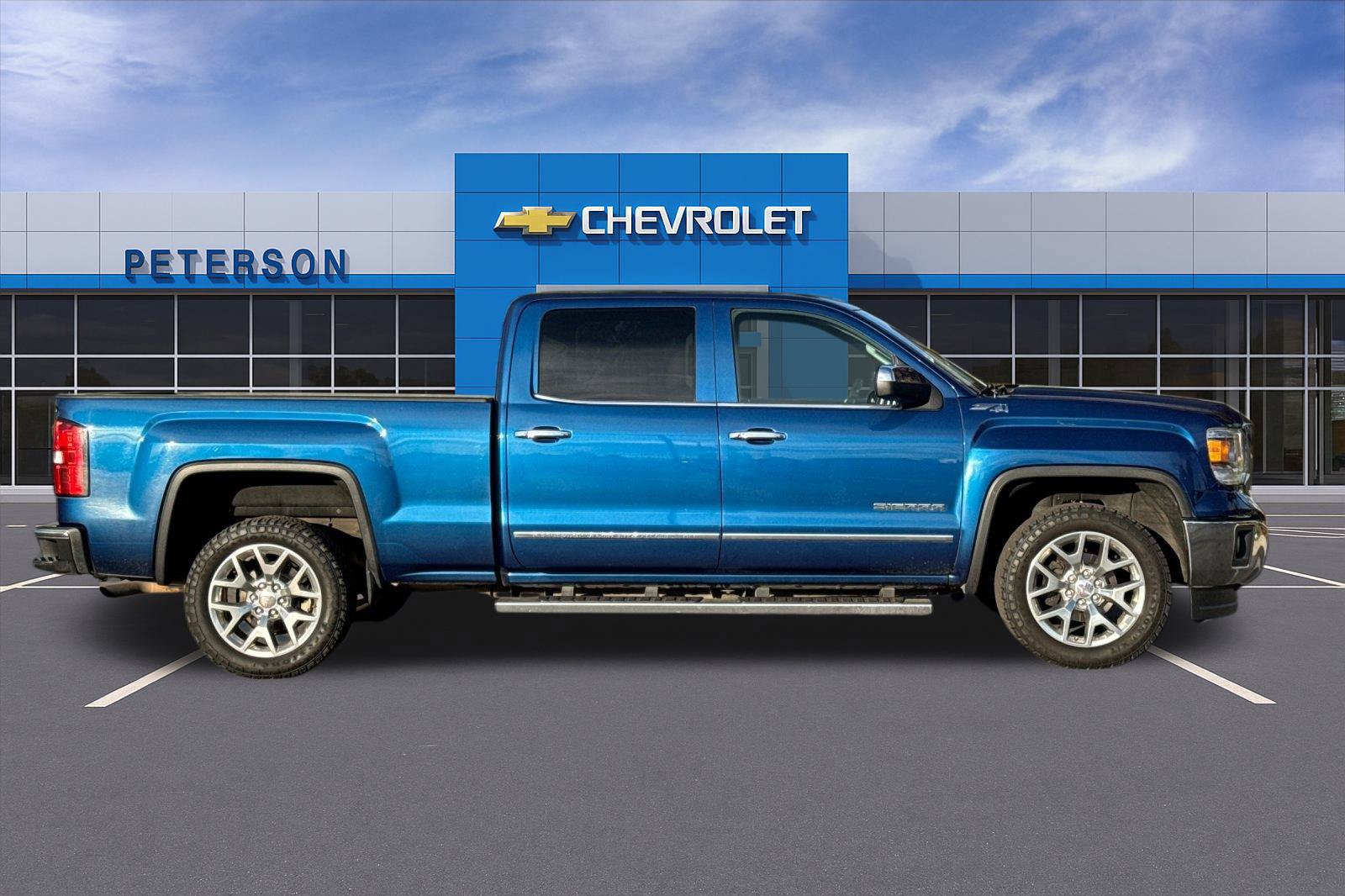 Used 2015 GMC Sierra 1500 SLT w/ SLT Crew Cab Value Package AWD/4WD image 3