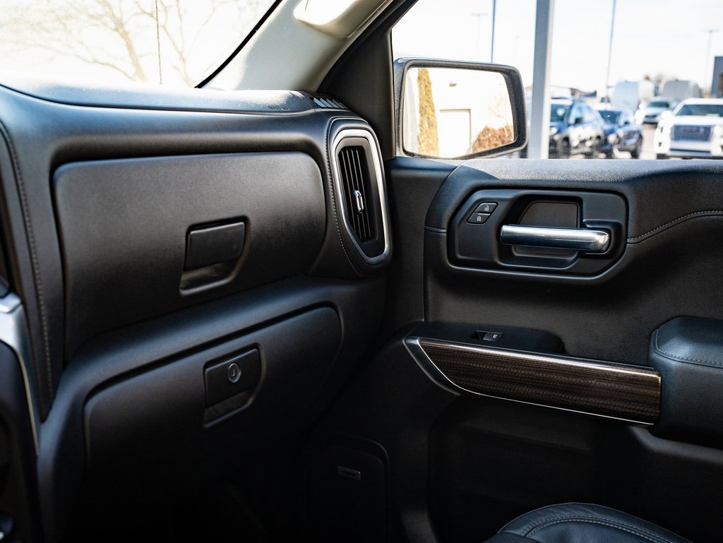 Used 2019 Chevrolet Silverado 1500 RST image 36
