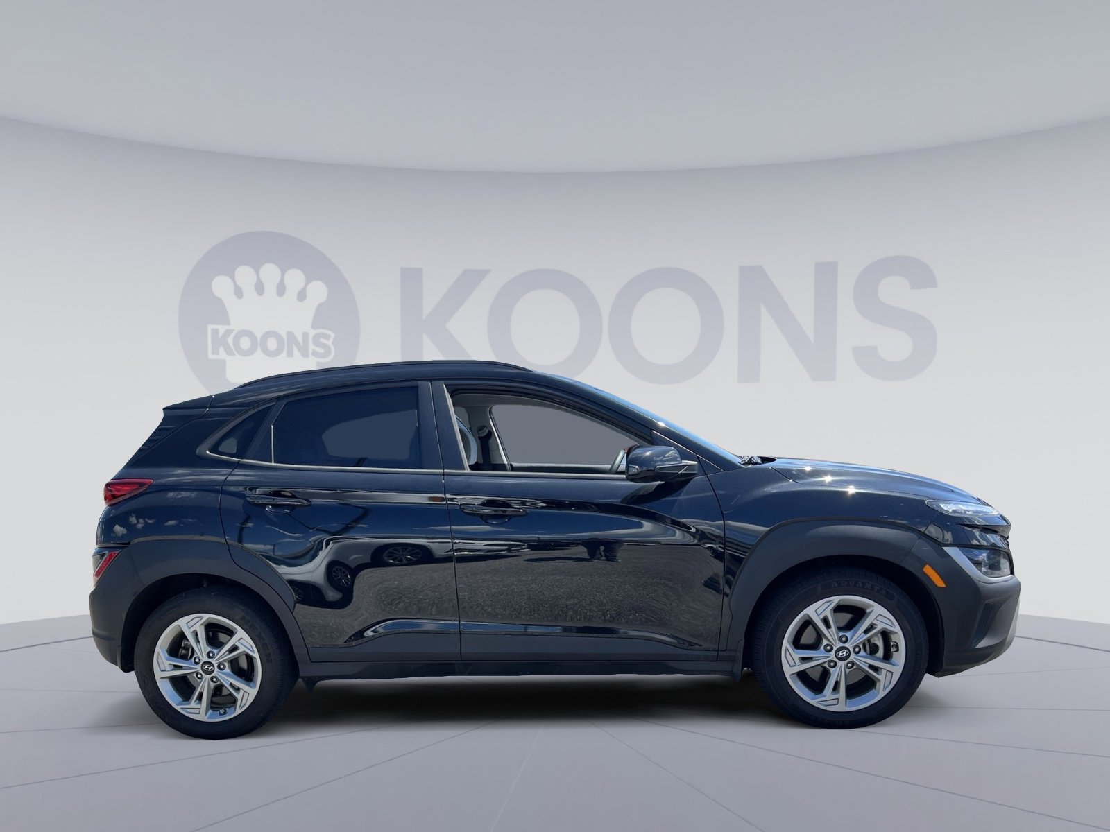 Used 2023 Hyundai Kona SEL w/ Winter Weather Package AWD/4WD image 17
