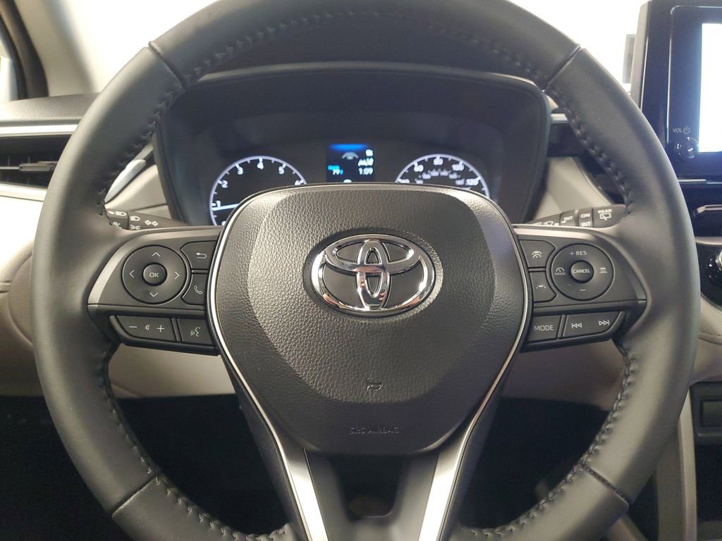 Certified 2024 Toyota Corolla Cross LE image 19