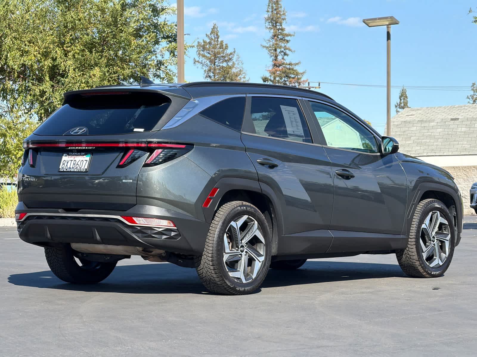 Used 2022 Hyundai Tucson SEL w/ Convenience + Premium Package AWD/4WD image 2