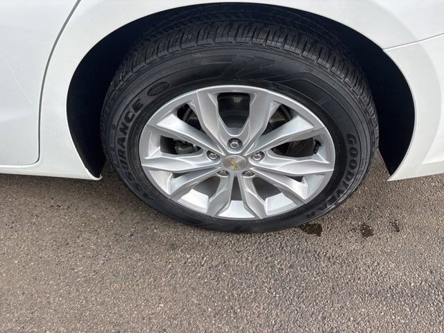 Used 2023 Chevrolet Malibu LT w/ LPO, Floor Liner Package FWD image 44