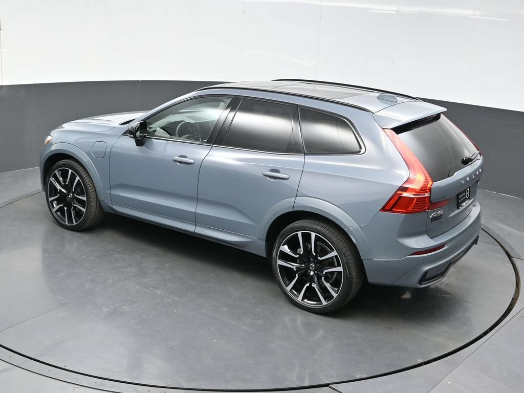 Used 2024 Volvo XC60 T8 Ultimate AWD/4WD image 37