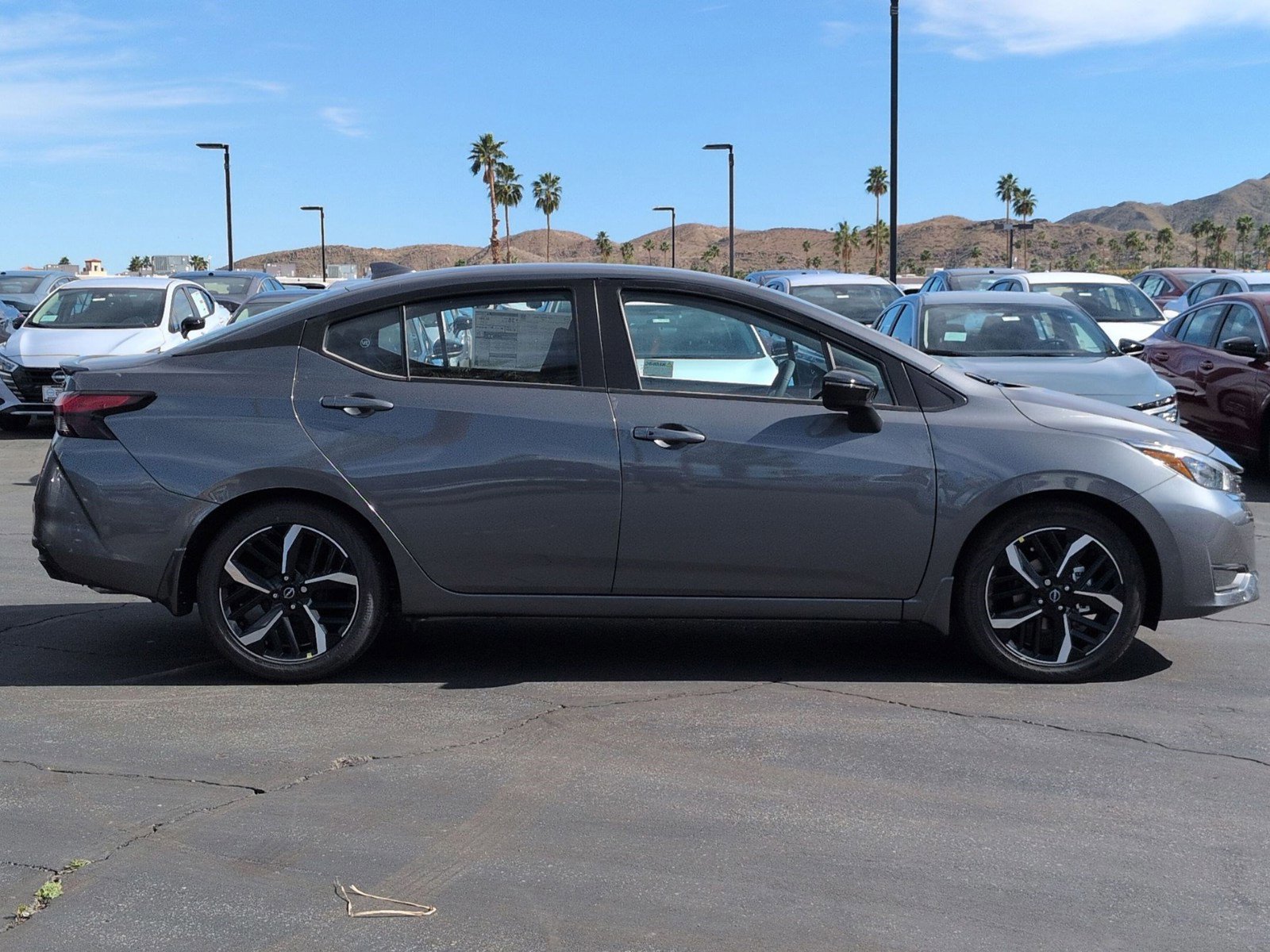 New 2025 Nissan Versa SR w/ Trunk Package image 4
