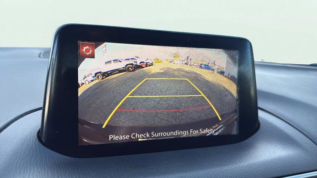 Used 2018 MAZDA MAZDA3 Sport FWD image 17