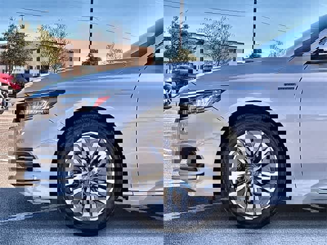 Used 2019 Honda Accord Touring image 14