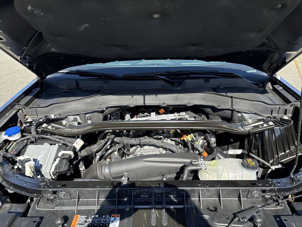 Used 2025 Ford Explorer Platinum RWD image 18
