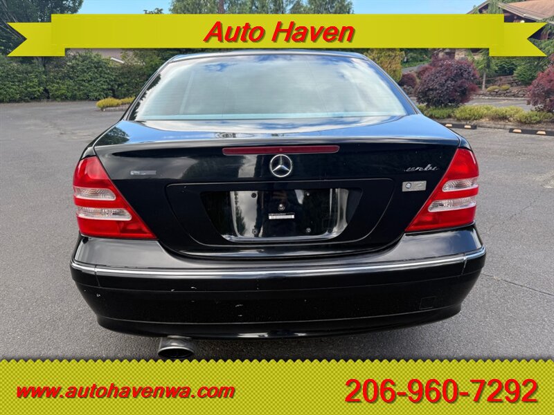 Used 2004 Mercedes-Benz C 230 Sedan image 5