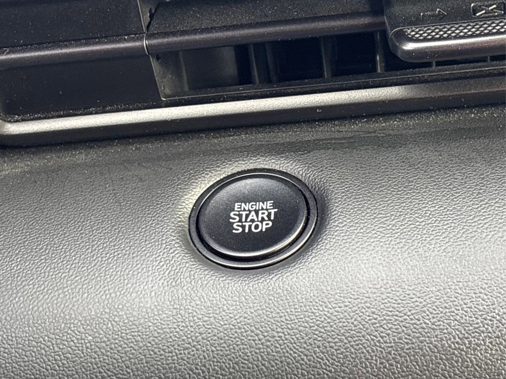 Used 2025 Hyundai Elantra Sport image 29
