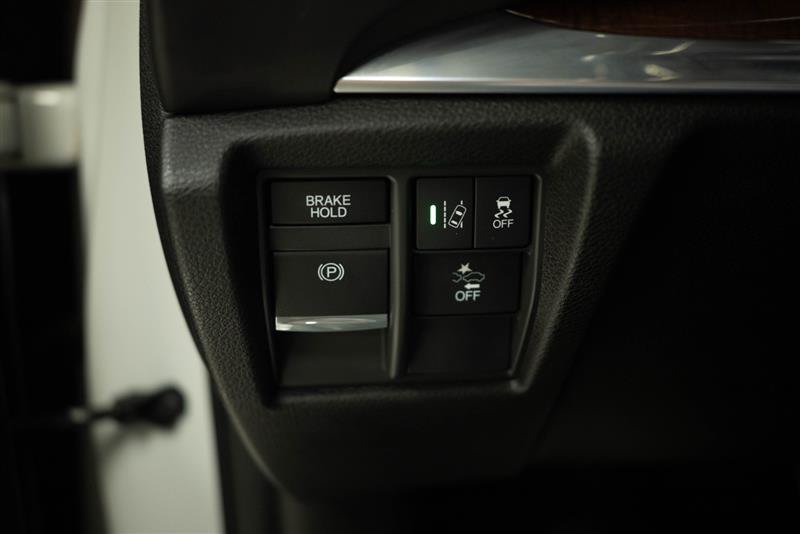 Used 2017 Acura MDX w/ Technology Package FWD image 32