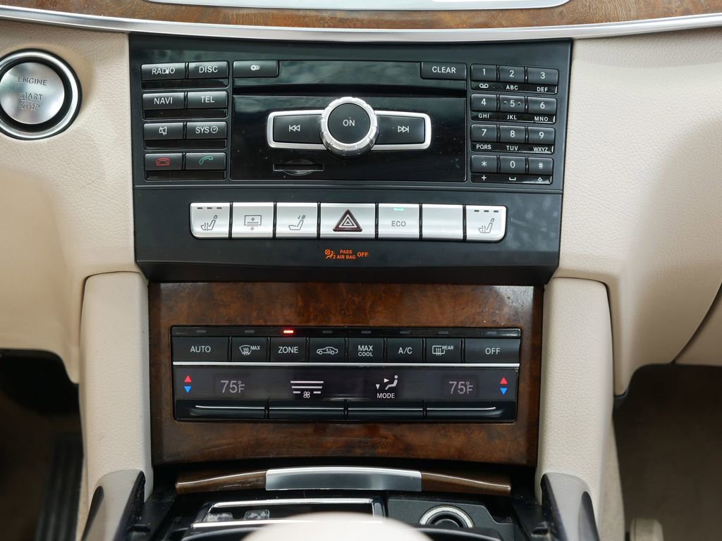 Used 2014 Mercedes-Benz E 350 4MATIC Sedan image 22