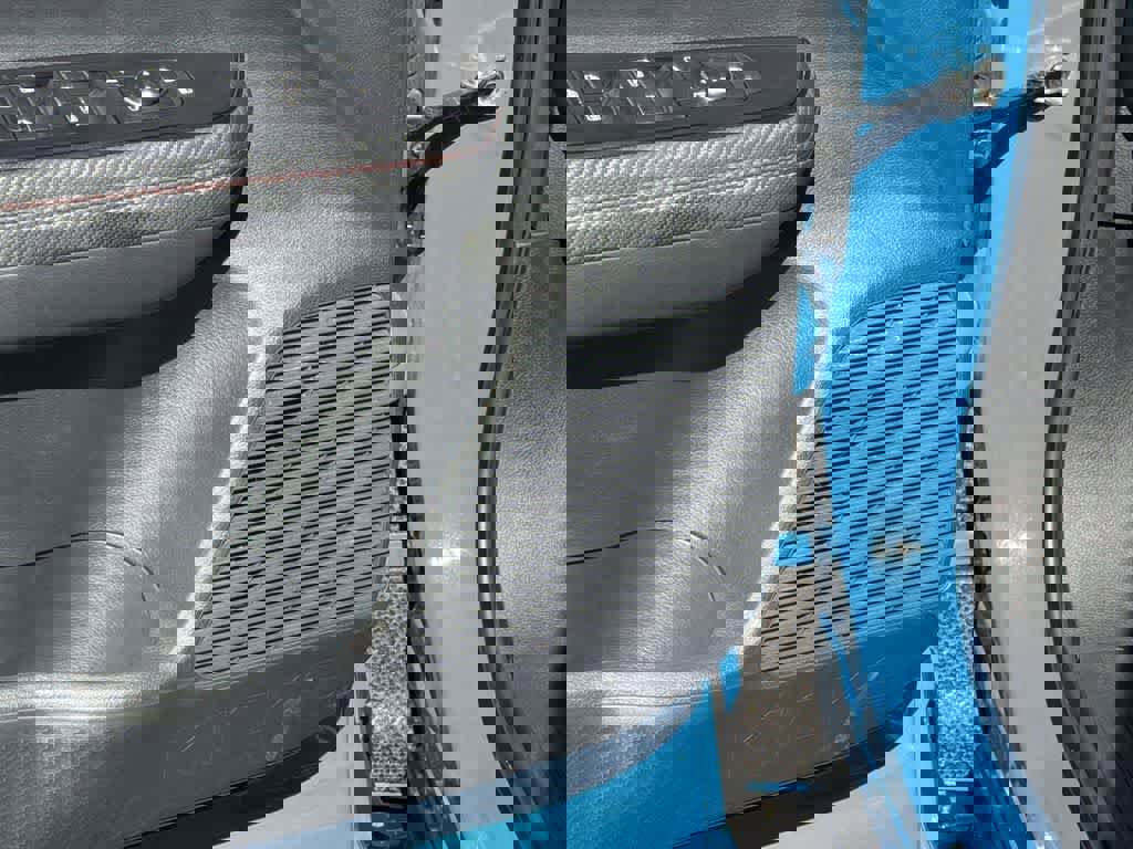 Used 2025 Nissan Kicks SR image 23