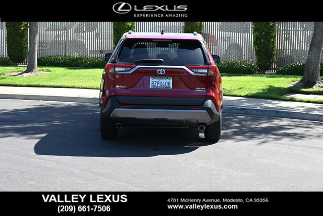Used 2021 Toyota RAV4 Limited AWD/4WD image 5