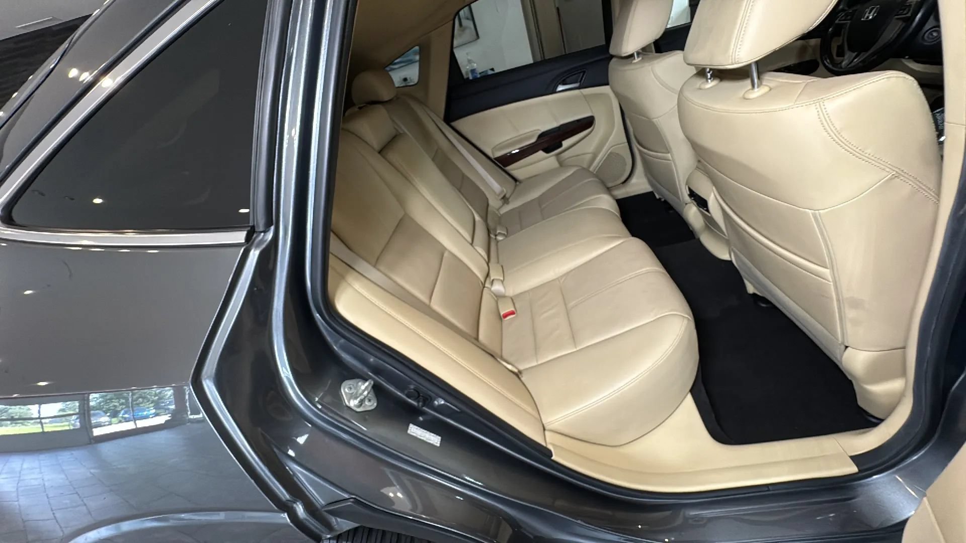 Used 2010 Honda Crosstour EX-L image 27