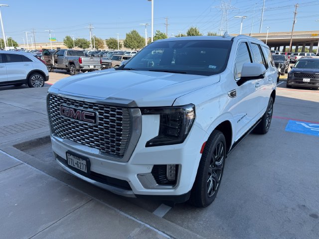 Used 2023 GMC Yukon Denali w/ LPO, Floor Liner Package AWD/4WD image 2