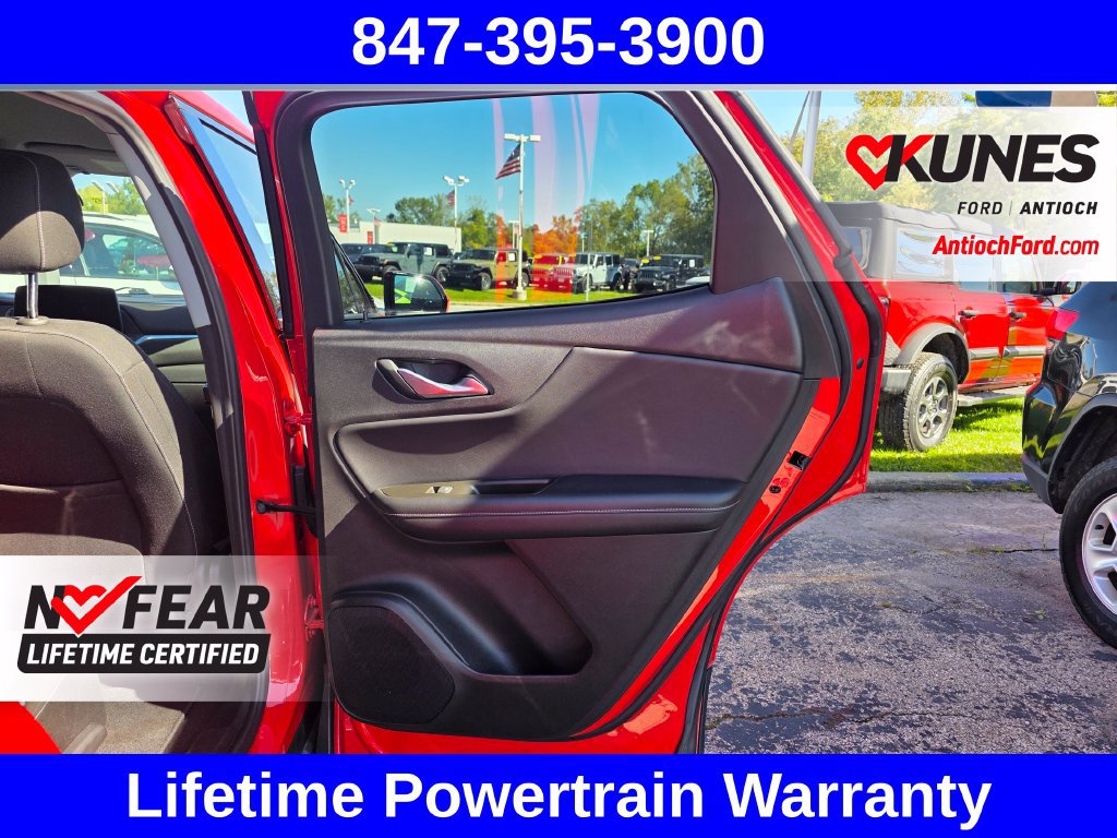 Used 2025 Chevrolet Blazer LT AWD/4WD image 36