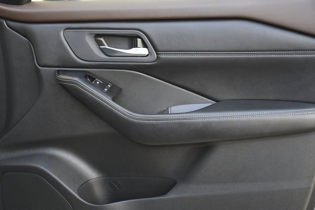 Used 2023 Nissan Rogue SL w/ SL Premium Package FWD image 30