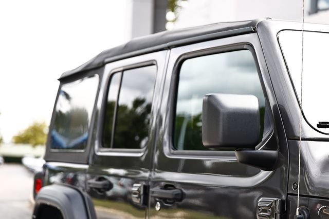 Used 2021 Jeep Wrangler Unlimited Sport AWD/4WD image 3