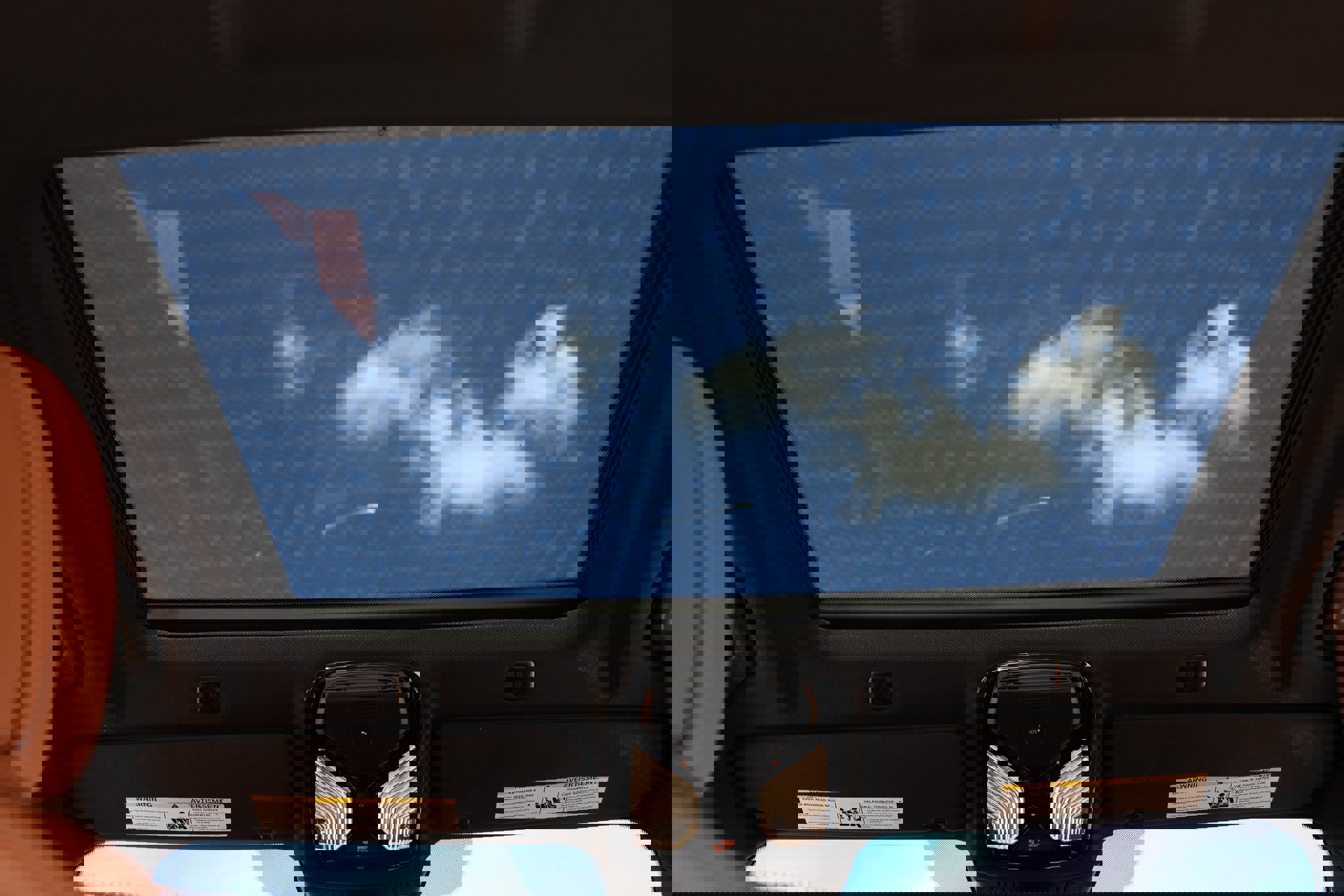 Used 2019 BMW M550i xDrive image 27