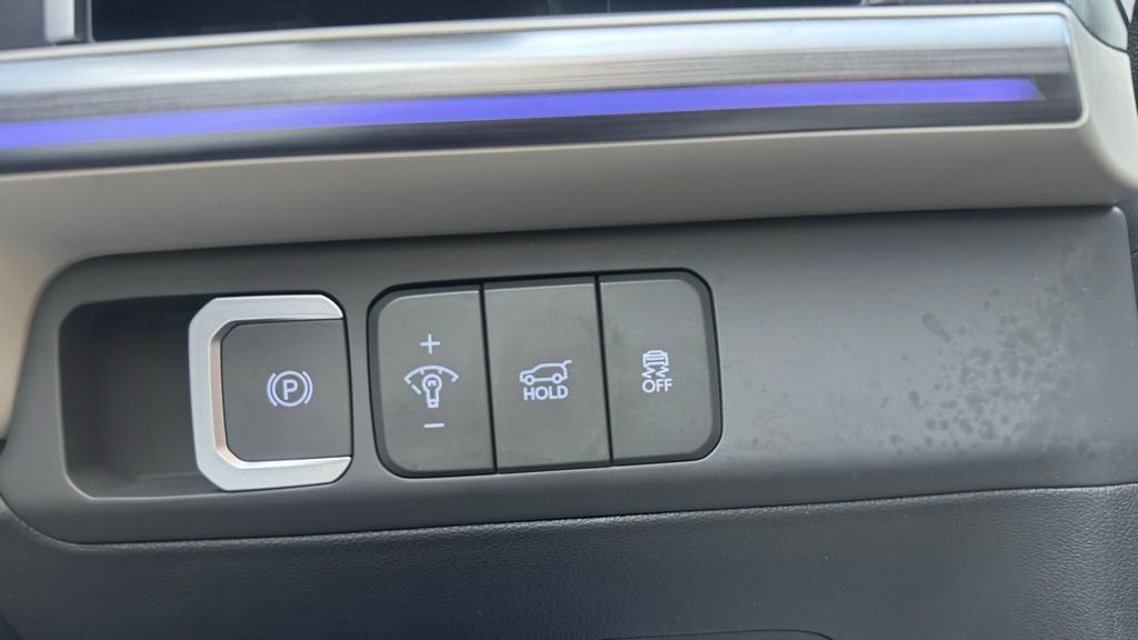 Used 2024 Hyundai Santa Fe Calligraphy image 16