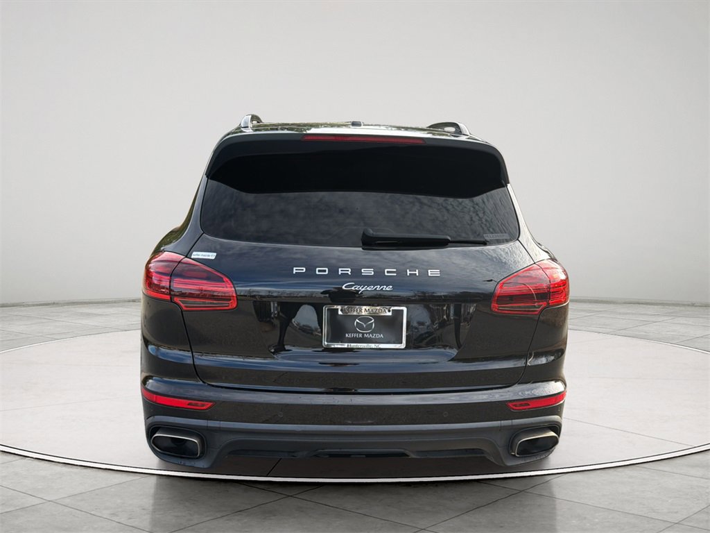 Used 2017 Porsche Cayenne Platinum Edition w/ Premium Package (PJV) image 18