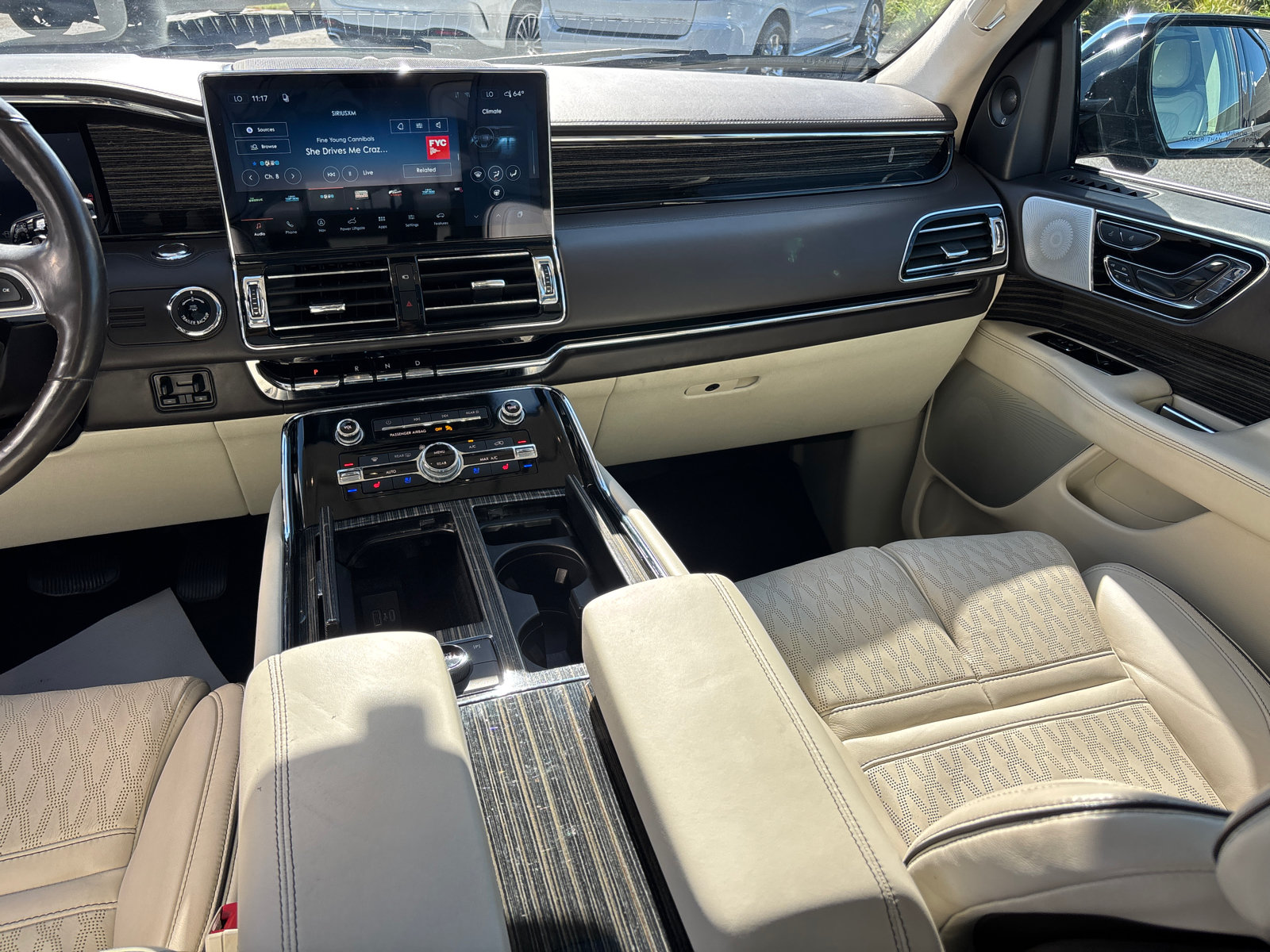 Used 2023 Lincoln Navigator L Black Label AWD/4WD image 29